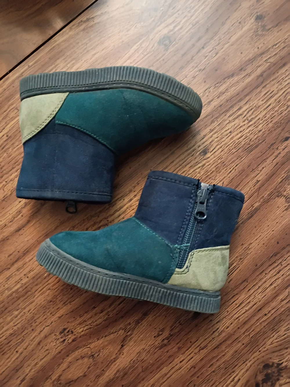 Cat & Jack Toddler Size 7 Warm Lined Ankle Boots in Teal and Navy